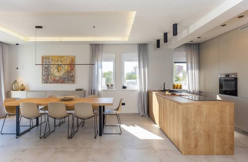 Nova Vas House | 167 m² Maisonette ∙ 4 bedrooms ∙ 8 guests