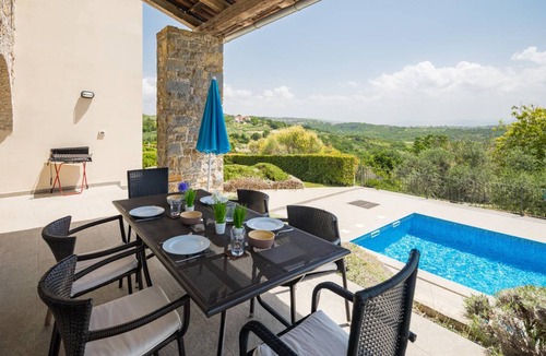 Baredine House | 168 m² House ∙ 4 bedrooms ∙ 8 guests