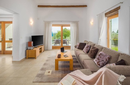 Baredine House | 168 m² House ∙ 4 bedrooms ∙ 8 guests