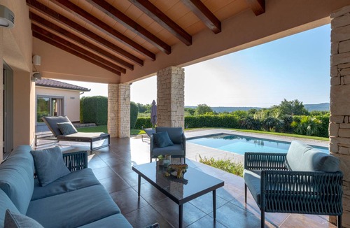 Topid Villa | 168 m² Villa ∙ 3 bedrooms ∙ 6 guests