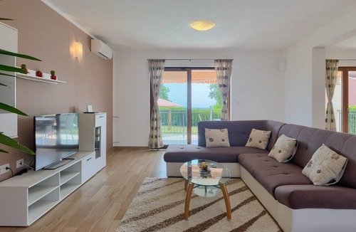 Smoljanci House | 170 m² House ∙ 3 bedrooms ∙ 6 guests