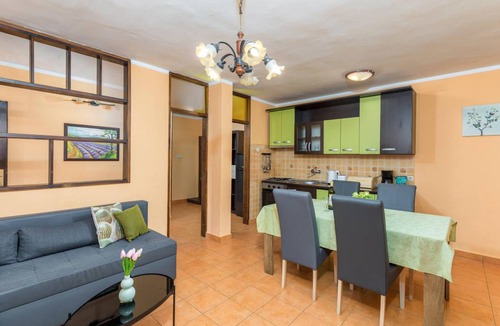 Jursici House | 175 m² House ∙ 4 bedrooms ∙ 8 guests