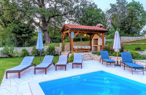 Jakovici Villa | 180 m² Villa ∙ 4 bedrooms ∙ 8 guests