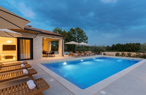 Kadumi Villa | 180 m² Villa ∙ 4 bedrooms ∙ 8 guests