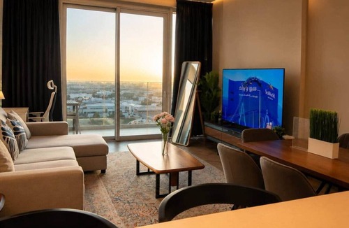 Bur Dubai Apartment | 1BR in a Landmark Tower Rooftop Pool, 360° Views, Near Metro