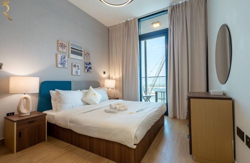 Al Zahiyah Apartment | 1BR Sea View | Private Balcony | Maryah Vista