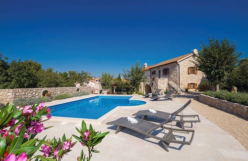 Rasopasno House | 2 bedroom accommodation in Malinska