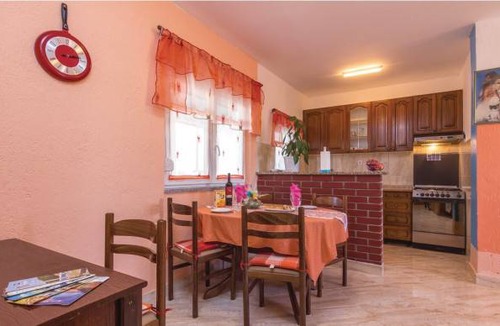 Grzini Apartment | 2 bedroom accommodation in Zminj