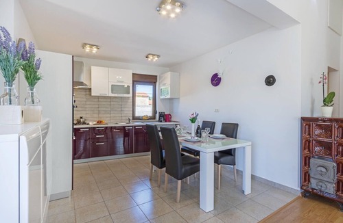 Galizana House | 2 bedroom accommodation in Galizana