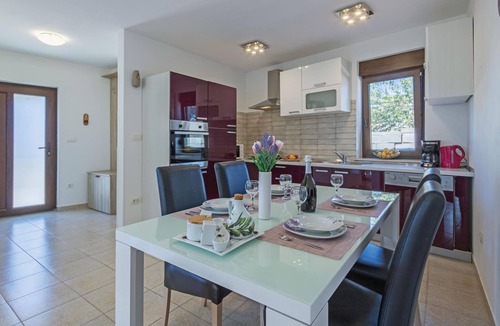 Galizana House | 2 bedroom accommodation in Galizana