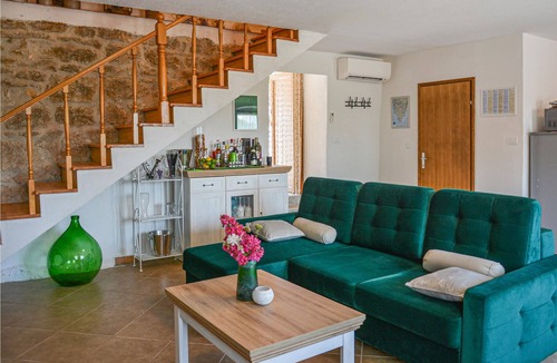 Vizinada House | 2 bedroom accommodation in Vizinada