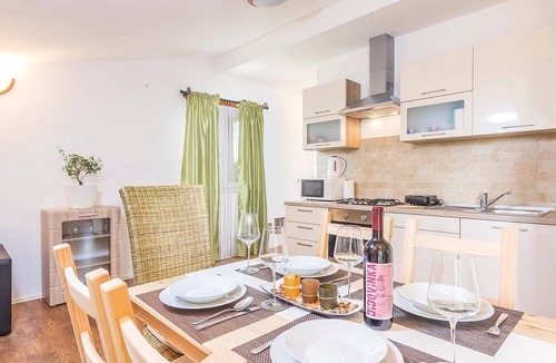 Heraki Apartment | 2 bedroom accommodation in Heraki