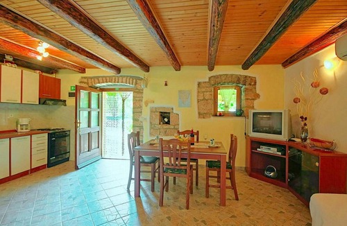 Jehnici House | 2 bedroom accommodation in Visnjan