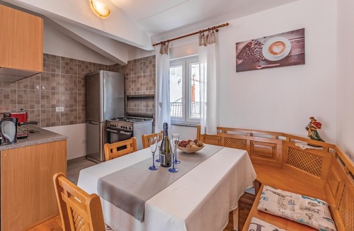 Galizana Apartment | 2 bedroom accommodation in Galizana