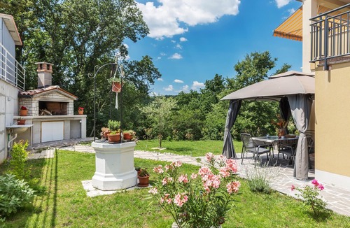 Snasici Apartment | 2 bedroom accommodation in Labin