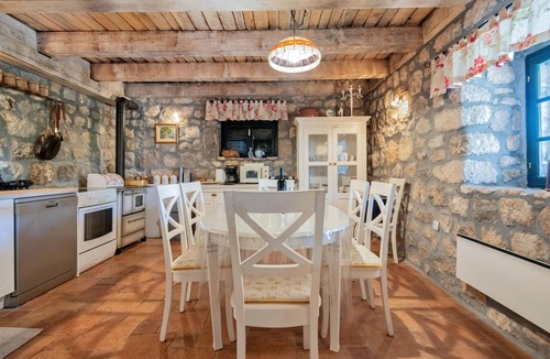 Vrgorac House | 2 bedroom accommodation in Orah