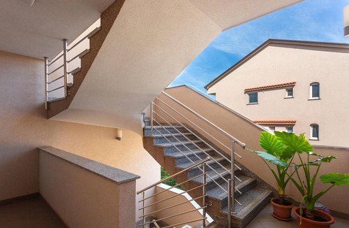 Sarsoni Apartment | 2 bedroom amazing apartment in Mladenici
