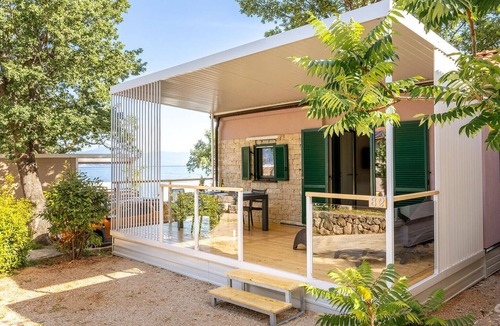 Brzac House | 2 bedroom amazing (sta)caravan in Glavotok