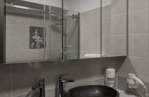Sector 4 Apartment | 2-bedroom apartment in awesome București with AC and comfort