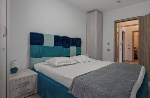 Sector 4 Apartment | 2-bedroom apartment in awesome București with AC and comfort