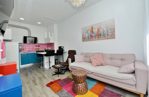 Zadar Villa | 2 Bedroom Apartment Sleeps 5 - Privat Pool