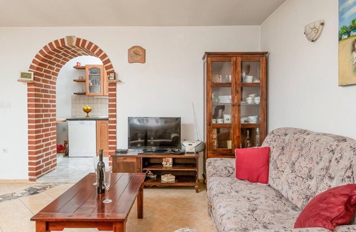 Mutvoran House | 2 bedroom gorgeous home in Cokuni