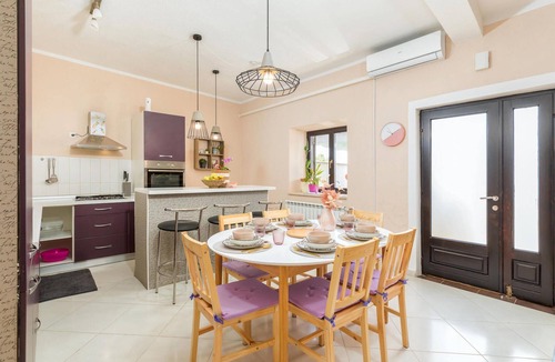 Marcana House | 2 bedroom gorgeous home in Marcana