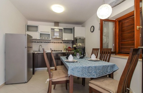 Gracisce Apartment | 2 bedroom lovely apartment in Gracisce