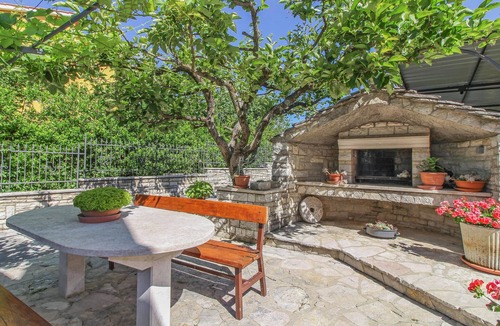 Gracisce Apartment | 2 bedroom lovely apartment in Gracisce