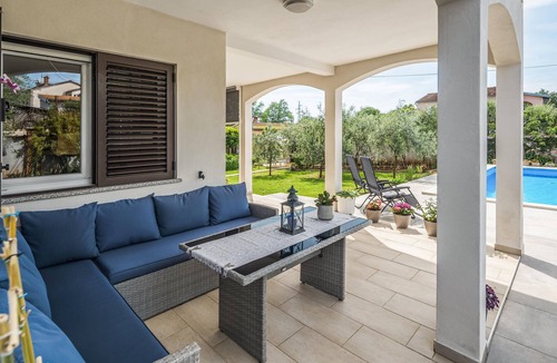 Nova Vas Apartment | 2 bedroom lovely apartment in Nova Vas