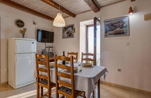 Stara Baska Apartment | 2 bedroom nice apartment in Stara Baska