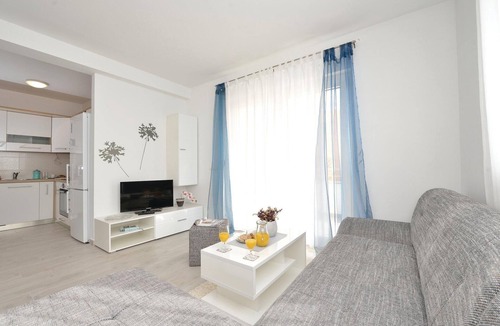Vrsi Apartment | 2 bedroom nice apartment in Vrsi-Mulo