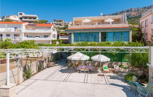 Dugi Rat Apartment | 2 Bedroom Nice Apartment In Dugi Rat