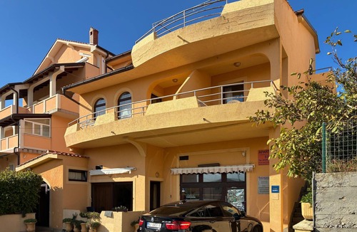 Lopar Apartment | 2 bedroom nice apartment in Lopar