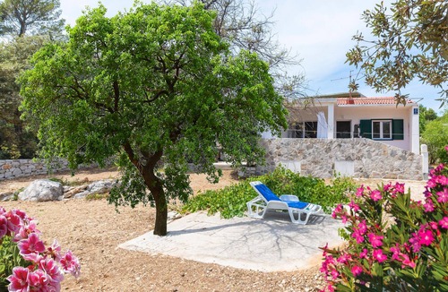 Sucuraj House | 2 bedroom pet friendly home in Sucuraj