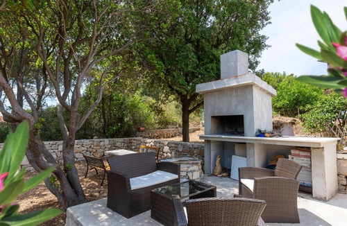 Sucuraj House | 2 bedroom pet friendly home in Sucuraj