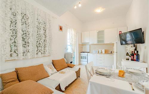 Peljesac peninsula Apartment | 2 Bedroom Stunning Apartment In Osobljava