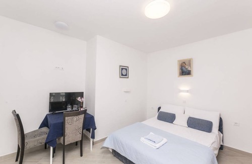 Pag Apartment | 20 m² Apartment ∙ 2 guests