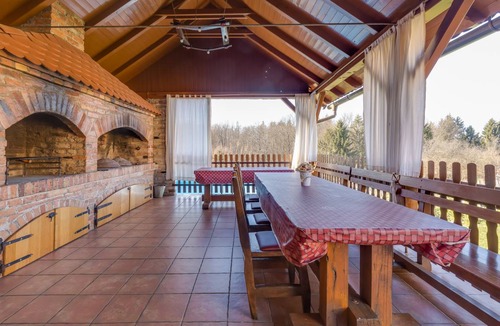 Kravarsko House | 200 m² House ∙ 4 bedrooms ∙ 10 guests