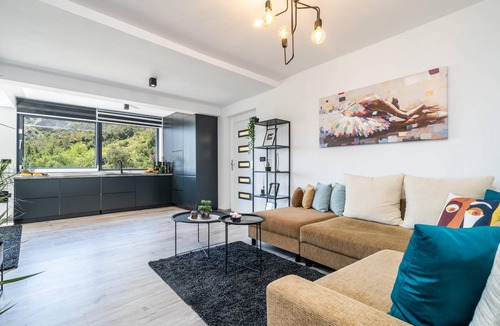 Trstenik House | 200 m² House ∙ 5 bedrooms ∙ 10 guests