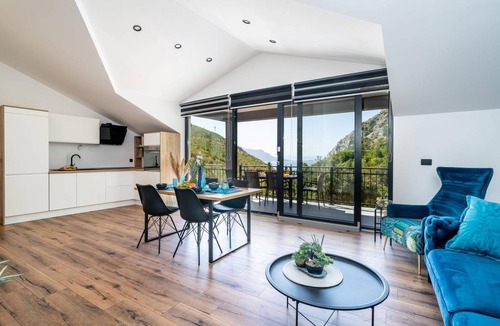 Trstenik House | 200 m² House ∙ 5 bedrooms ∙ 10 guests