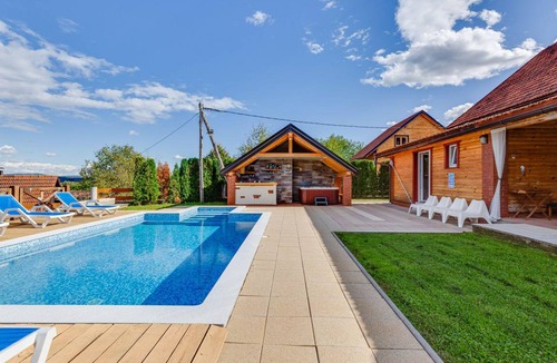 Gornje Dubrave House | 200 m² House ∙ 3 bedrooms ∙ 7 guests