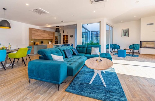 Cervar House | 200 m² Maisonette ∙ 3 bedrooms ∙ 6 guests