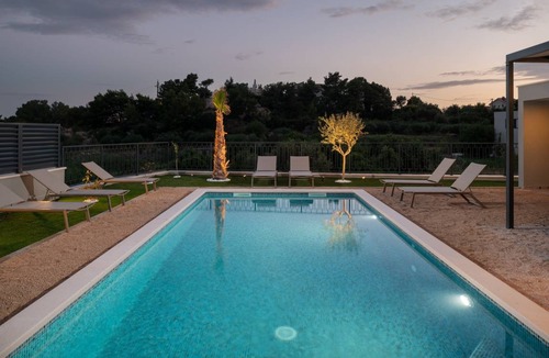 Podstrana Villa | 200 m² Villa ∙ 4 bedrooms ∙ 10 guests