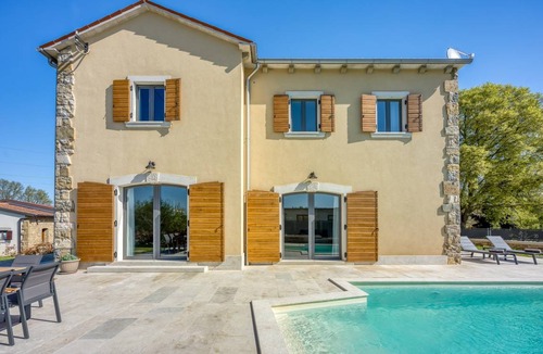 Novaki Pazinski Villa | 200 m² Villa ∙ 3 bedrooms ∙ 8 guests