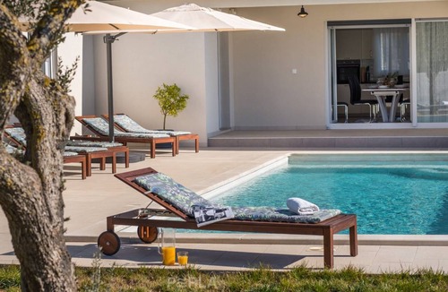 Smoljanci Villa | 200 m² Villa ∙ 3 bedrooms ∙ 8 guests