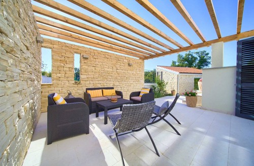Risika Villa | 200 m² Villa ∙ 3 bedrooms ∙ 8 guests