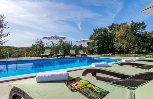 Makovci Villa | 200 m² Villa ∙ 4 bedrooms ∙ 8 guests