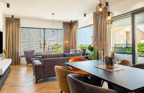 Mandre Villa | 200 m² Villa ∙ 5 bedrooms ∙ 10 guests