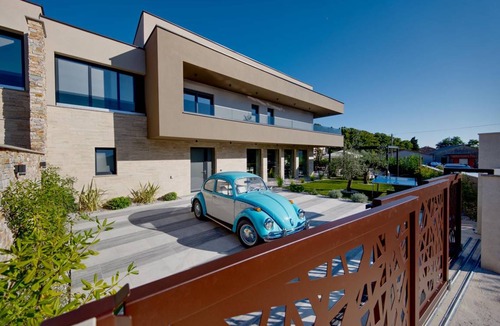 Marcana Villa | 200 m² Villa ∙ 8 bedrooms ∙ 16 guests